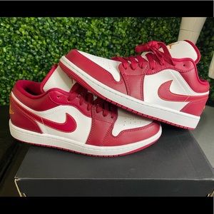 JORDAN 1 LOW (CARDINAL) (Sz 9.5)